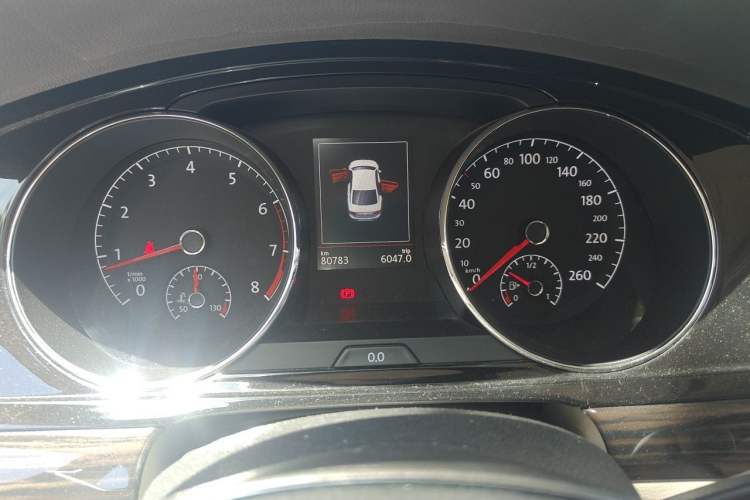 Used Volkswagen Lamando 2015 330TSI DSG Luxury Edition Instrument Cluster