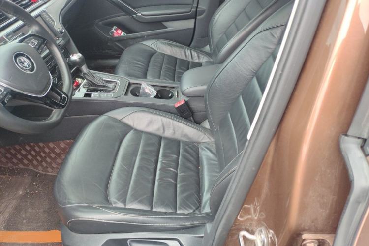 Used Volkswagen Lamando 2015 280TSI DSG Comfort Edition Left Front Seat