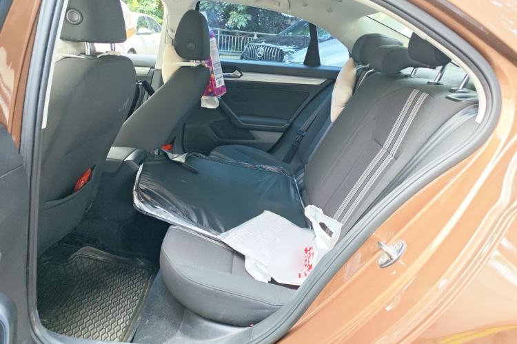 Used Volkswagen Lamando 2015 230TSI DSG Fashion Edition Left Rear Seat
