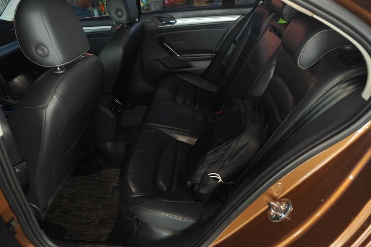 Used Volkswagen Lamando 2015 280TSI DSG Comfort Edition Left Rear Seat
