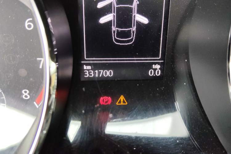 Used Volkswagen Lamando 2015 280TSI DSG Comfort Edition Odometer Close Up
