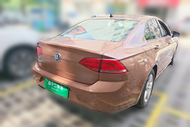 Used Volkswagen Lamando 2015 230TSI DSG Fashion Edition Rear Right 45 Deg