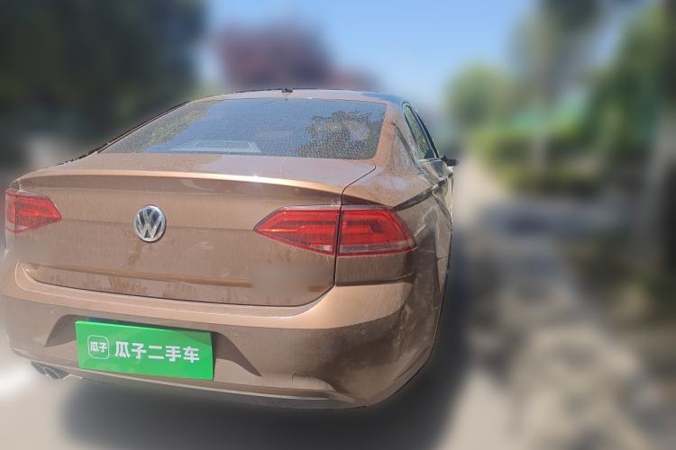 Used Volkswagen Lamando 2015 330TSI DSG Luxury Edition Rear Right 45 Deg