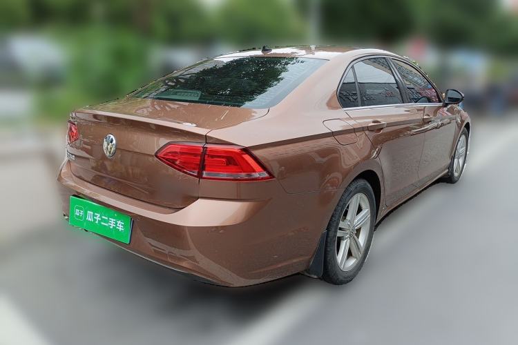 Used Volkswagen Lamando 2015 280TSI DSG Comfort Edition Rear Right 45 Deg