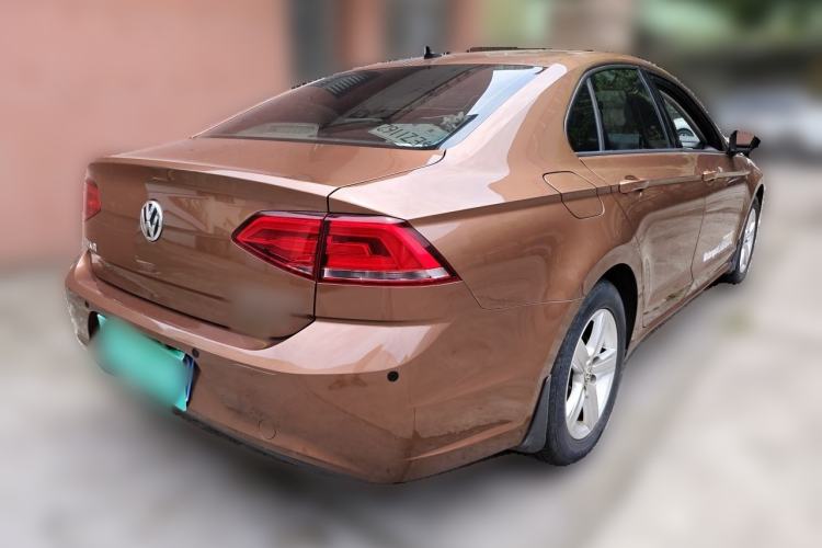 Used Volkswagen Lamando 2015 230TSI DSG Fashion Edition Rear Right 45 Deg