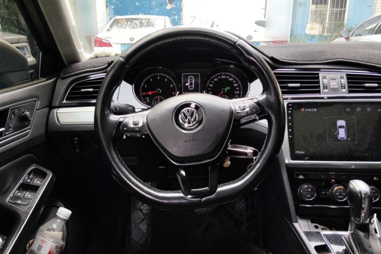 Used Volkswagen Lamando 2015 280TSI DSG Comfort Edition Steering Wheel