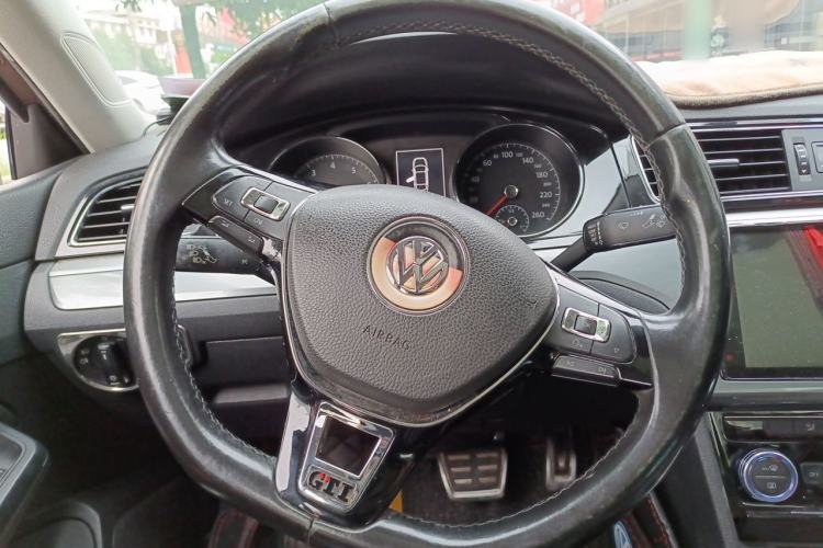 Used Volkswagen Lamando 2015 280TSI DSG Comfort Edition Steering Wheel