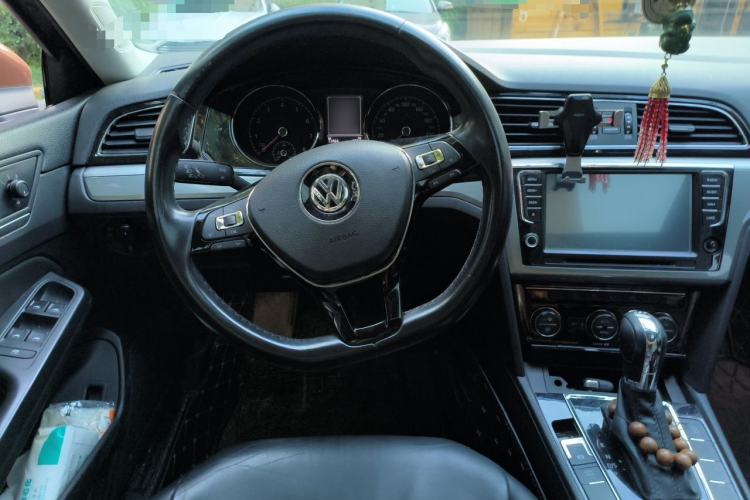 Used Volkswagen Lamando 2015 280TSI DSG Comfort Edition Steering Wheel