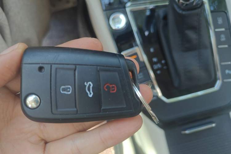 Used Volkswagen Lamando 2015 330TSI DSG Luxury Edition Vehicle Key