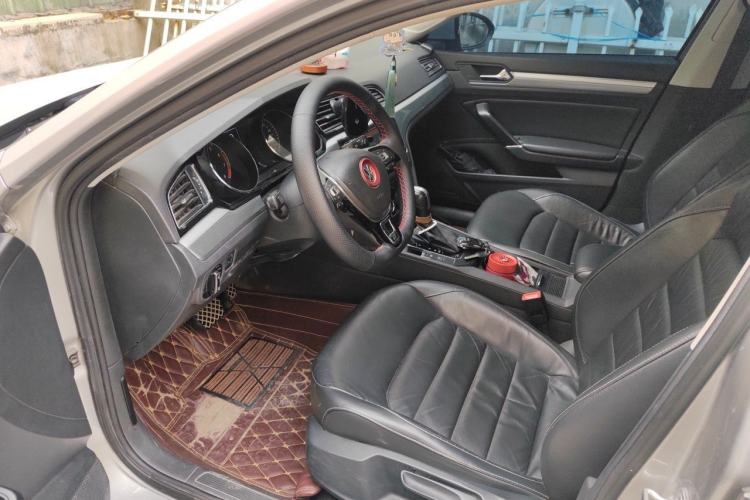 Used Volkswagen Lamando 2015 280TSI DSG Comfort Edition Driver Seat