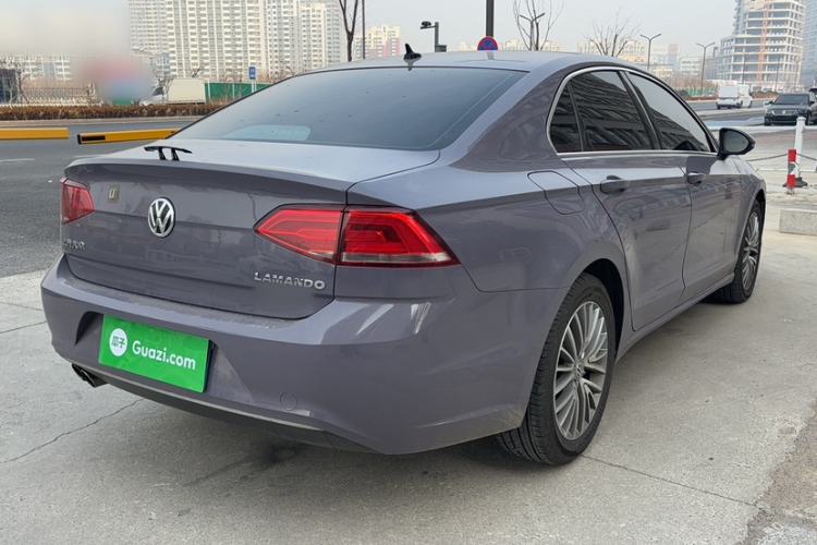 Used Volkswagen Lamando 2015 330TSI DSG Luxury Edition Exterior 2