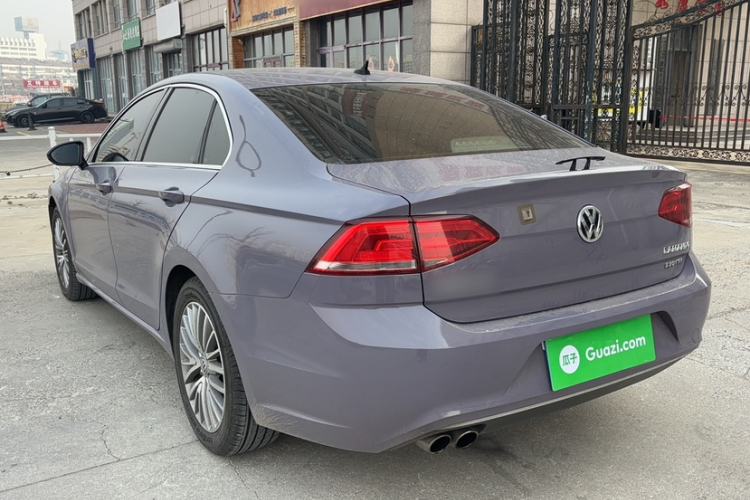 Used Volkswagen Lamando 2015 330TSI DSG Luxury Edition Exterior 4