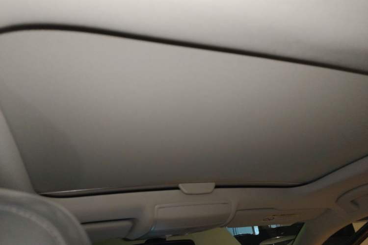 Used Volkswagen Lamando 2015 330TSI DSG Comfort Edition Headliner