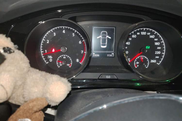 Used Volkswagen Lamando 2015 330TSI DSG Comfort Edition Instrument Cluster