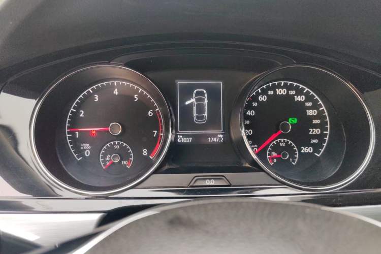 Used Volkswagen Lamando 2015 280TSI DSG Comfort Edition Instrument Cluster