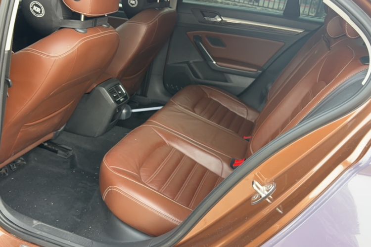 Used Volkswagen Lamando 2015 330TSI DSG Luxury Edition Interior 2