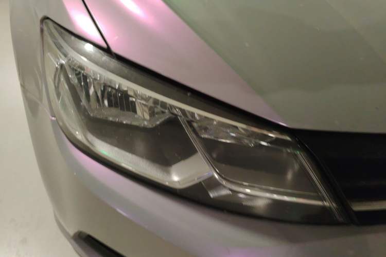Used Volkswagen Lamando 2015 330TSI DSG Comfort Edition Right Front Headlight