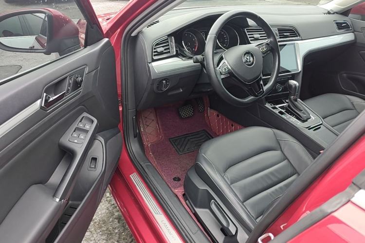 Used Volkswagen Lamando 2015 330TSI DSG Comfort Edition Driver Seat