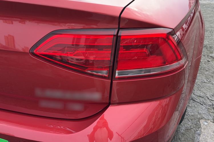 Used Volkswagen Lamando 2015 330TSI DSG Comfort Edition Exterior 3