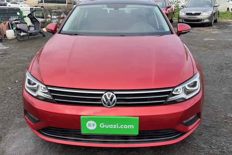 Used Volkswagen Lamando 2015 330TSI DSG Comfort Edition Front
