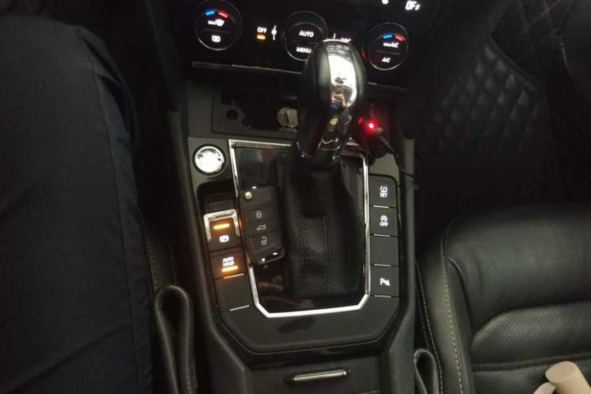 Used Volkswagen Lamando 2015 330TSI DSG Luxury Edition Gear Lever
