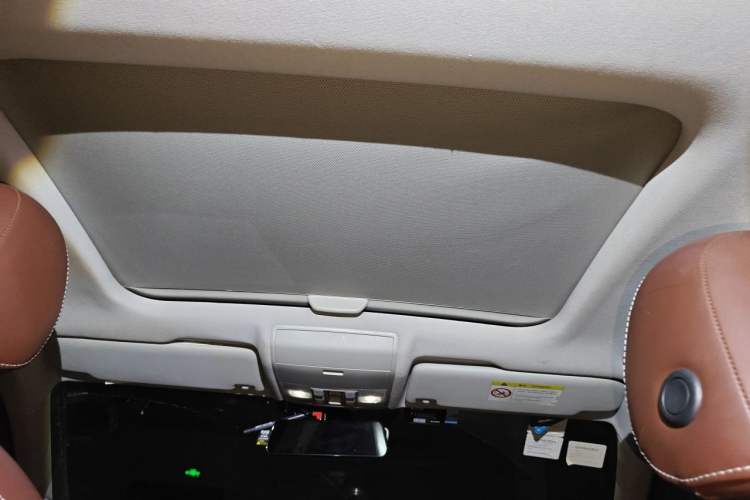 Used Volkswagen Lamando 2015 280TSI DSG Luxury Edition Headliner