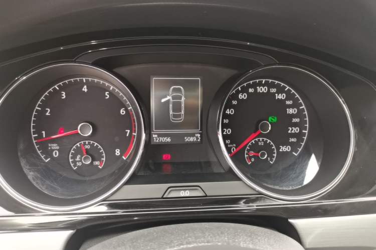 Used Volkswagen Lamando 2015 330TSI DSG Comfort Edition Instrument Cluster
