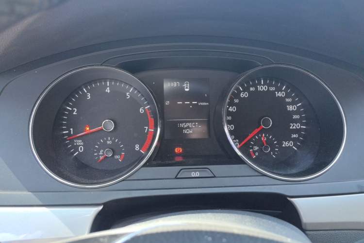 Used Volkswagen Lamando 2015 230TSI Manual Trend Edition Instrument Cluster