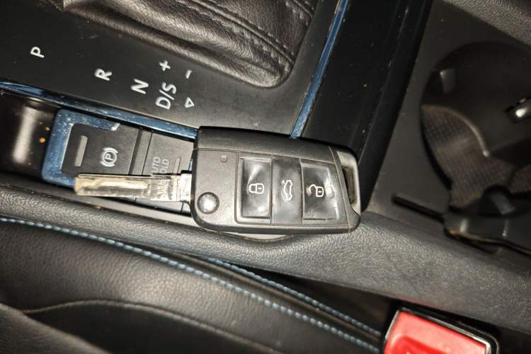 Used Volkswagen Lamando 2015 230TSI DSG Fashion Edition Interior 1