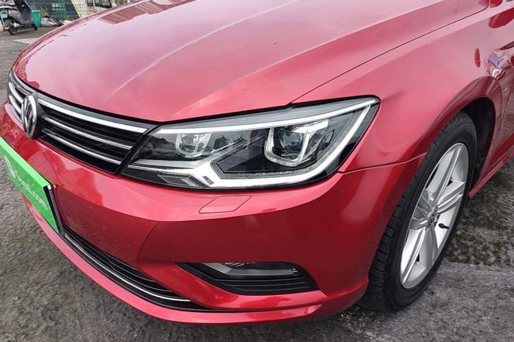 Used Volkswagen Lamando 2015 330TSI DSG Comfort Edition Left Front Headlight