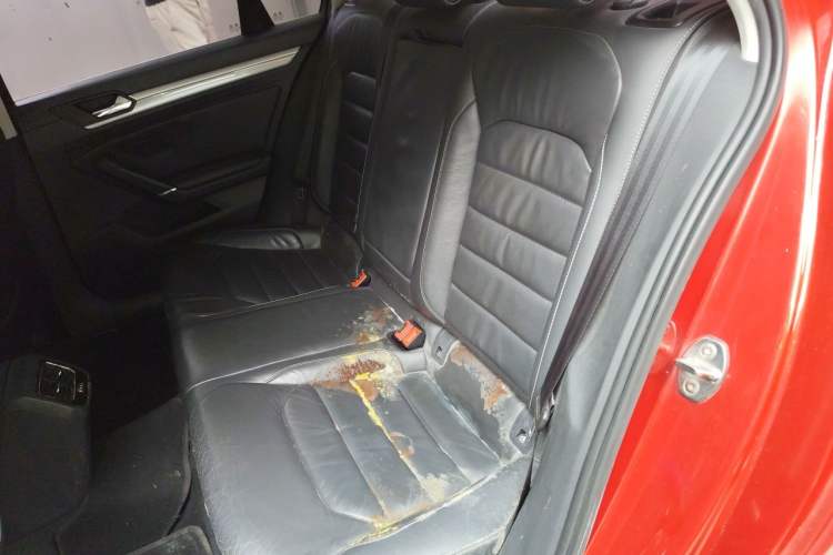 Used Volkswagen Lamando 2015 280TSI DSG Comfort Edition Left Rear Seat