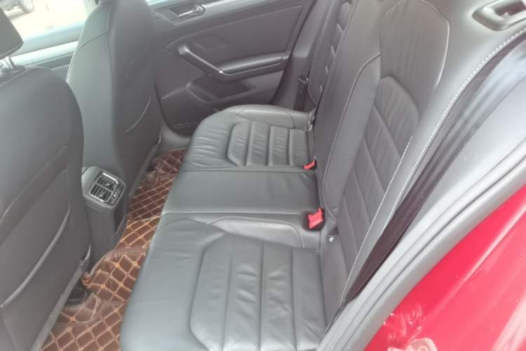 Used Volkswagen Lamando 2015 330TSI DSG Comfort Edition Left Rear Seat
