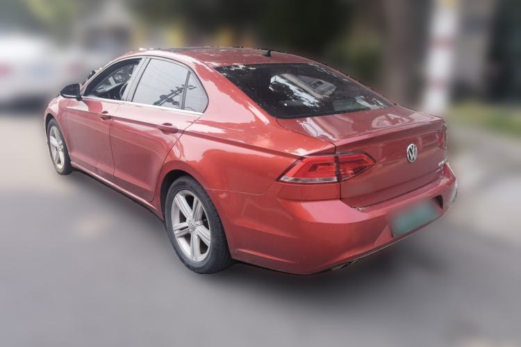 Used Volkswagen Lamando 2015 330TSI DSG Comfort Edition Rear Left 45 Deg