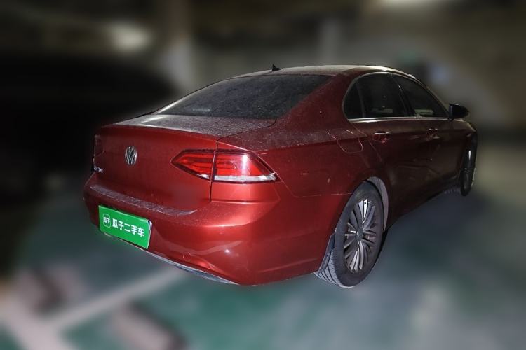 Used Volkswagen Lamando 2015 280TSI DSG Luxury Edition Rear Right 45 Deg