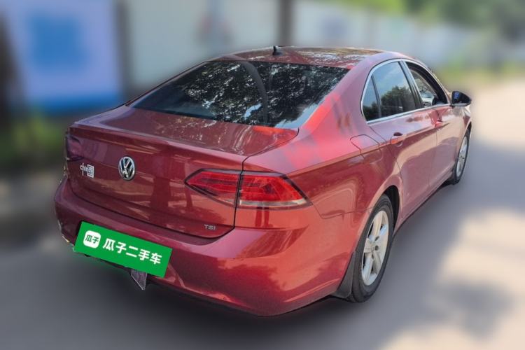 Used Volkswagen Lamando 2015 230TSI Manual Trend Edition Rear Right 45 Deg
