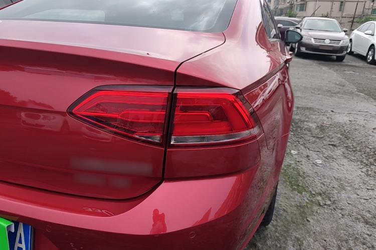 Used Volkswagen Lamando 2015 330TSI DSG Comfort Edition Right Rear Taillight