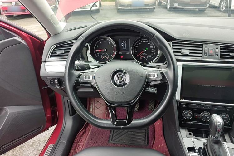 Used Volkswagen Lamando 2015 330TSI DSG Comfort Edition Steering Wheel