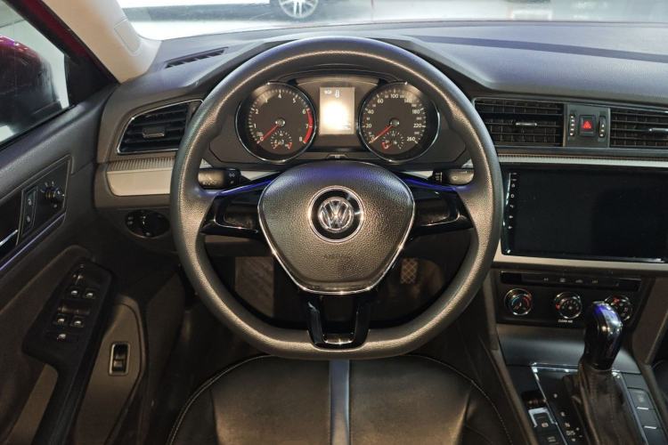 Used Volkswagen Lamando 2015 230TSI DSG Fashion Edition Steering Wheel
