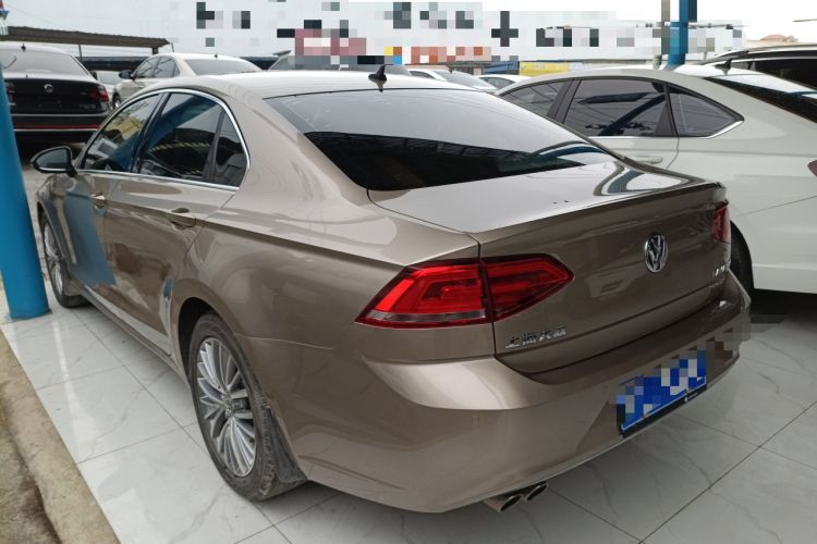 Used Volkswagen Lamando 2015 280TSI DSG Luxury Edition Exterior 3