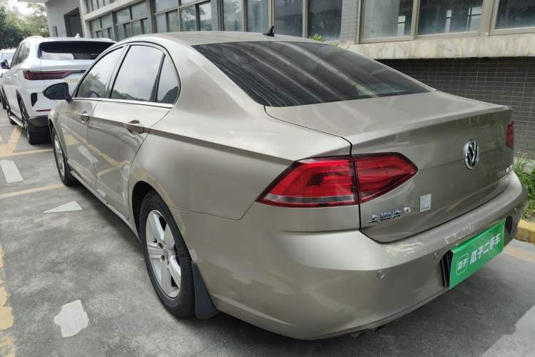 Used Volkswagen Lamando 2015 230TSI DSG Fashion Edition Rear Left 45 Deg
