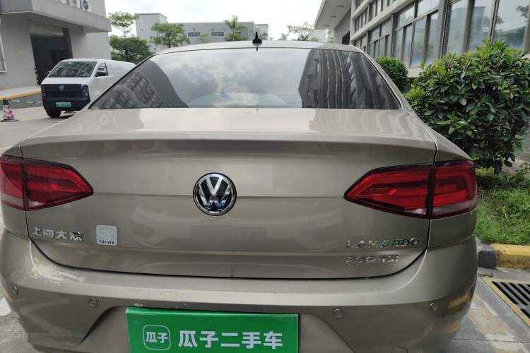 Used Volkswagen Lamando 2015 230TSI DSG Fashion Edition Rear