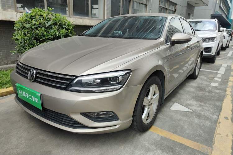 Used Volkswagen Lamando 2015 230TSI DSG Fashion Edition Guazi used car, China used car export, Used car for sale, Used  cars, Cheapest cars for sale