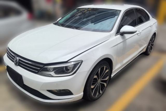 Used Volkswagen Lamando 2015 230TSI DSG Fashion Edition