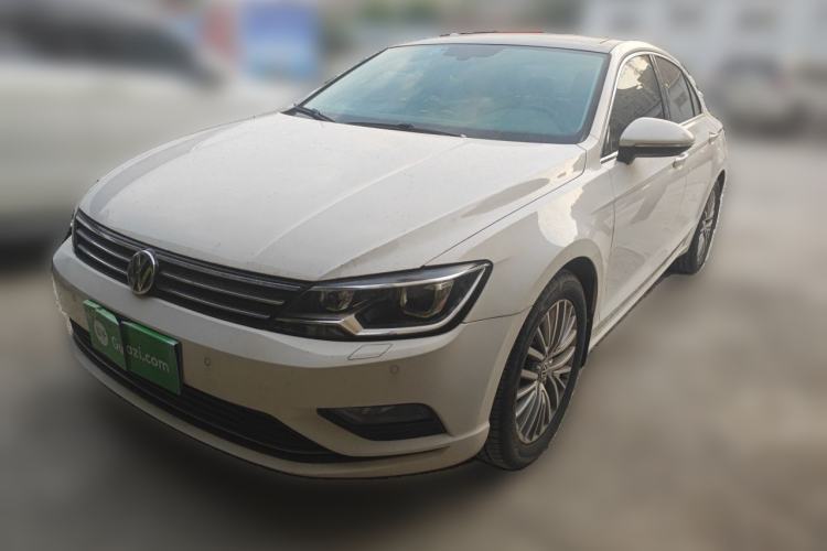 Used Volkswagen Lamando 2015 330TSI DSG Luxury Edition Guazi used car, China used car export, Used car for sale, Used  cars, Cheapest cars for sale