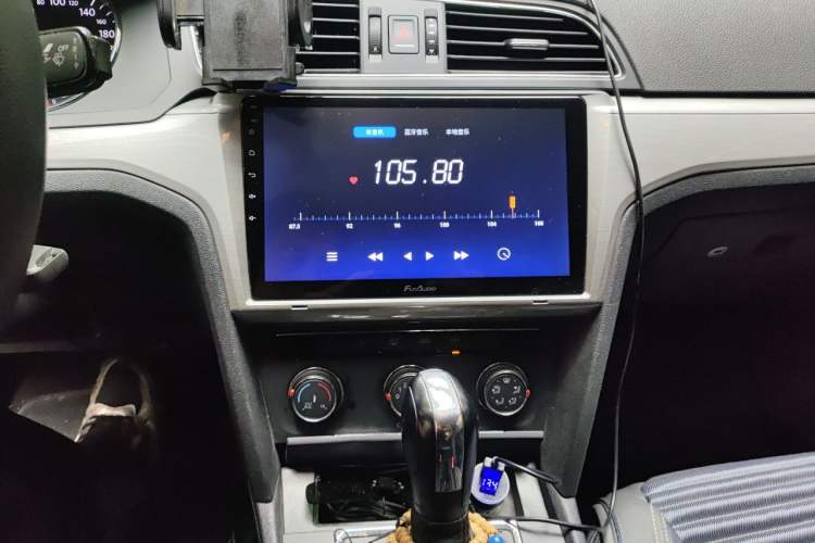 Used Volkswagen Lamando 2015 230TSI DSG Fashion Edition Audio And AC Panel