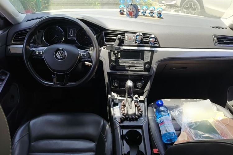Used Volkswagen Lamando 2015 280TSI DSG Comfort Edition Center Console