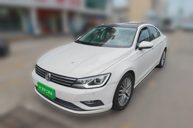 Used Volkswagen Lamando 2015 280TSI DSG Luxury Edition Guazi used car, China used car export, Used car for sale, Used  cars, Cheapest cars for sale