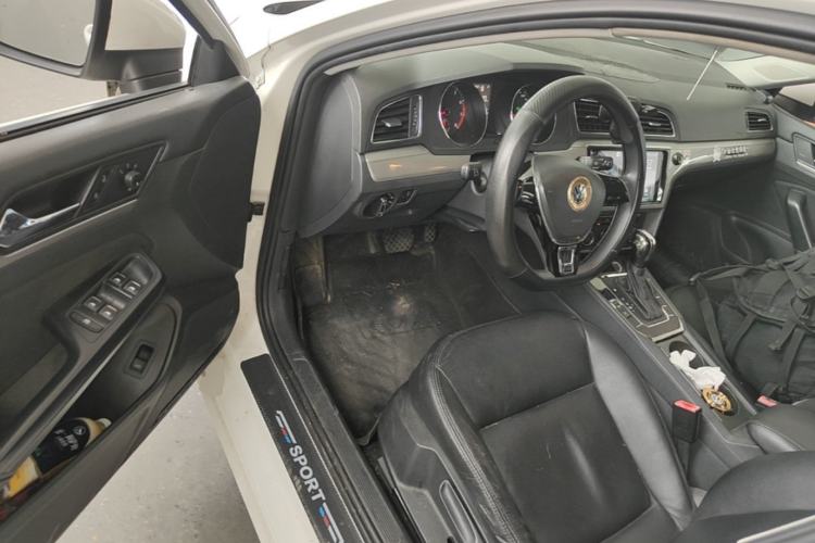 Used Volkswagen Lamando 2015 230TSI DSG Fashion Edition Driver Seat