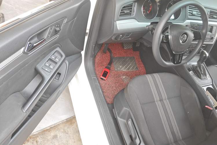 Used Volkswagen Lamando 2015 230TSI DSG Fashion Edition Driver Seat