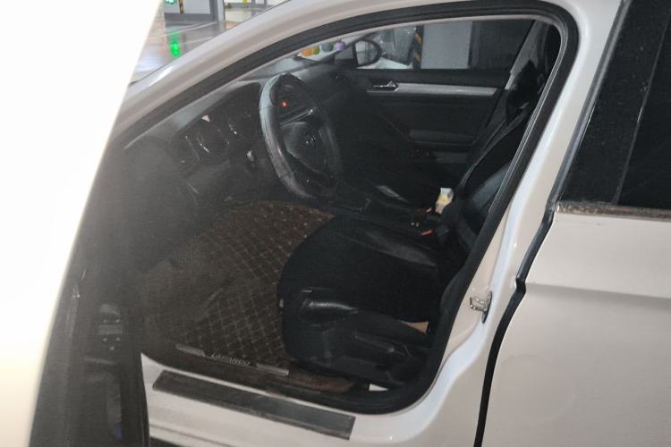 Used Volkswagen Lamando 2015 230TSI DSG Fashion Edition Driver Seat